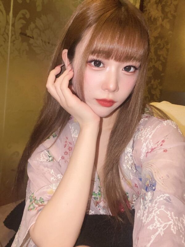 千里23岁 172cm D罩杯 54kg出身：日本 等级：ss